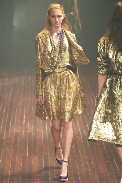 Look 57